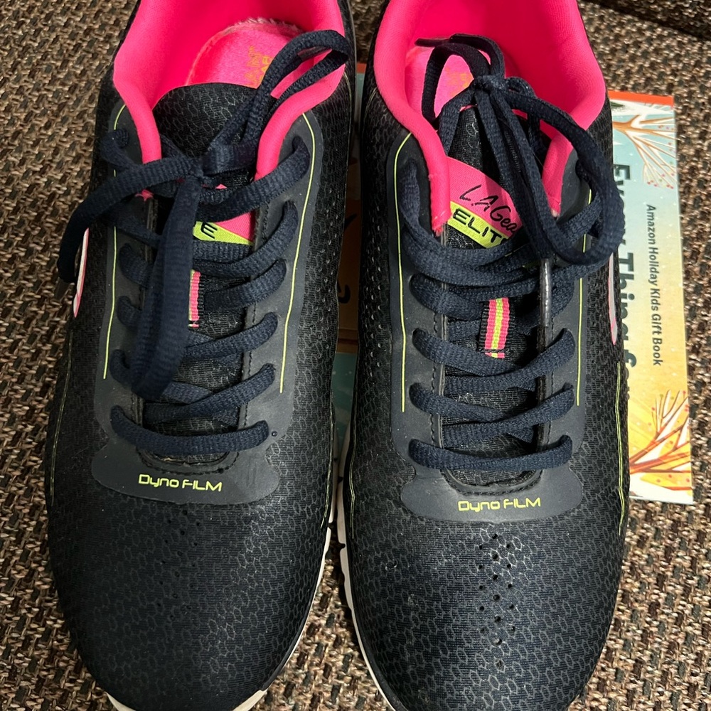 L.A. Gear Black and Pink Women's Sneakers